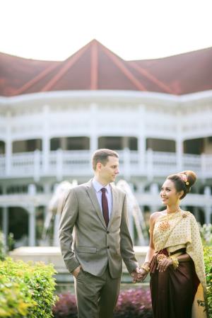 ชุดไทยเจ้าสาว ชุดไทยจักรพรรดิ์ เช่าที่แบมบี้ เวดดิ้ง ห้วยขวาง